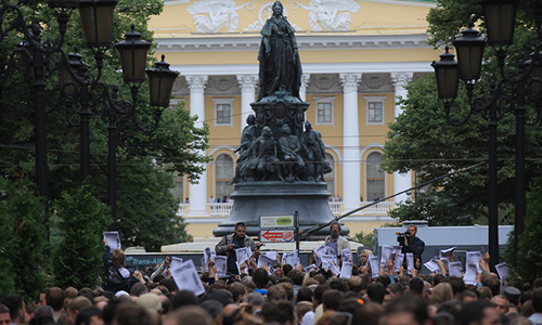 Народный сход в поддержку Алексея Навального в Санкт-Петербурге.