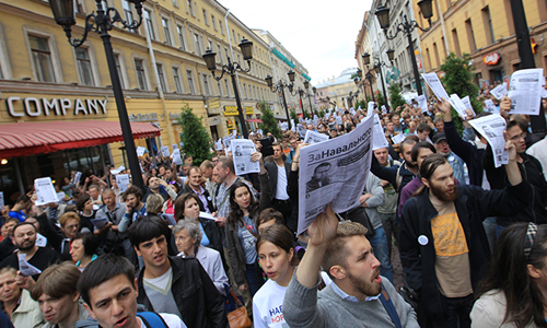 Народный сход в поддержку Алексея Навального в Санкт-Петербурге.