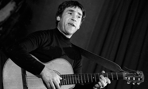 Актер Театра драмы на Таганке Владимир Высоцкий.