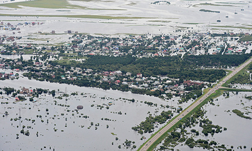 Залитый водой поселок Владимировка в 3 км от Благовещенска во время облета подтопленных территории из-за разлива реки Буреи в Амурской области.