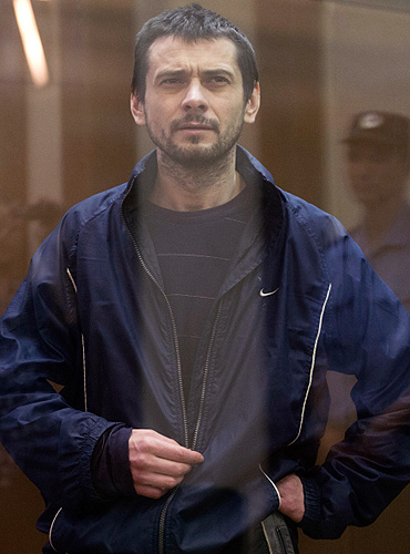 Житель Белгорода Сергей Помазун, обвиняемый в массовом расстреле людей, выступил в четверг в суде с последним словом. "Я не планировал убивать, стрельба началась не по моей инициативе. Я прошу приговорить меня к 25 годам лишения свободы", - сказал Помазун.