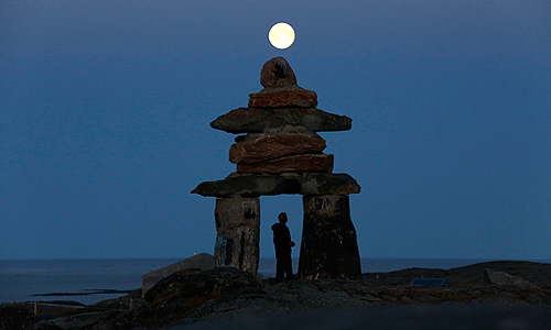 Полнолуние над Канадой.