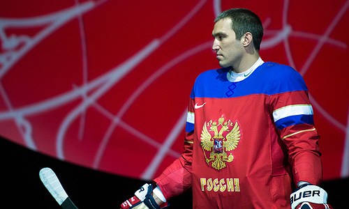 Игрок сборной России по хоккею Александр Овечкин во время церемонии презентации новой формы мужской и женской сборных России по хоккею.