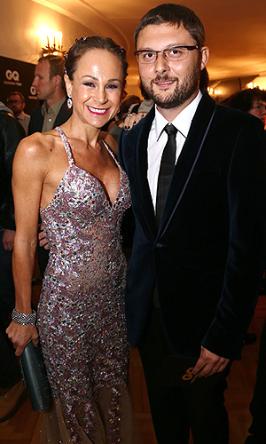 Исполнительный директор Московского музея современного искусства Василий Церетели с супругой модельером Кирой Сакарелло на церемонии вручения премии "GQ Человек года" в театре им. Маяковского.