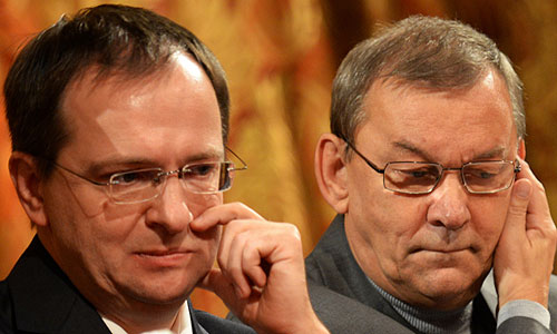 Министр культуры РФ Владимир Мединский и генеральный директор Большого театра Владимир Урин (слева направо) на сборе труппы Государственного академического Большого театра перед открытием театрального сезона.