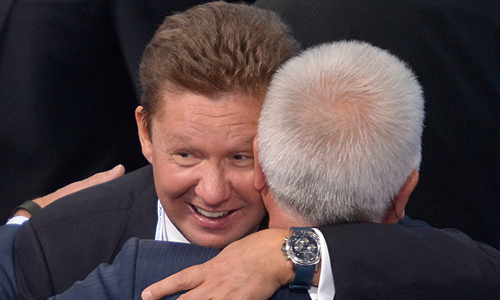 Председатель правления ОАО "Газпром" Алексей Миллер перед началом пленарного заседания "Экономическое развитие и качество жизни: вызовы и перспективы" в рамках XII Международного Инвестиционного Форума "Сочи-2013".