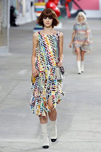 На Неделе Моды в Париже Карл Лагерфельд представил коллекцию, созданную им для Дома Шанель.