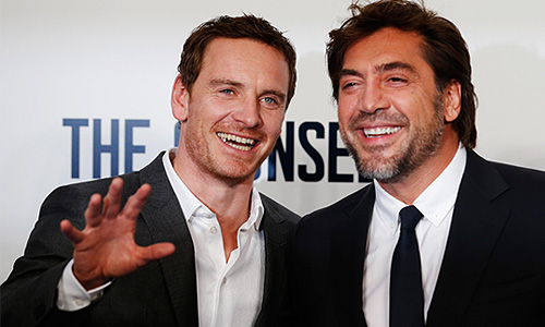 Майкл Фассбендер и Хавьер Бардем.