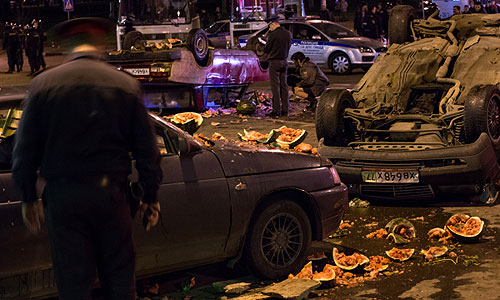 Последствия массовых беспорядков в московском районе Бирюлево.