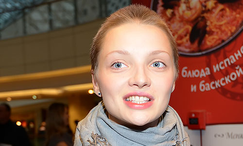 Актриса Екатерина Вилкова перед началом премьеры фильма "Географ глобус пропил" режиссера Александра Велединского.