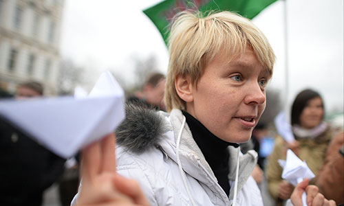 Лидер движения "В защиту Химкинского леса" Евгения Чирикова на шествии в поддержку политзаключенных по Бульварному кольцу.
