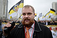 Лидер националистического объединения Дмитрий Демушкин принимает участие в "Русском марше" в Москве.