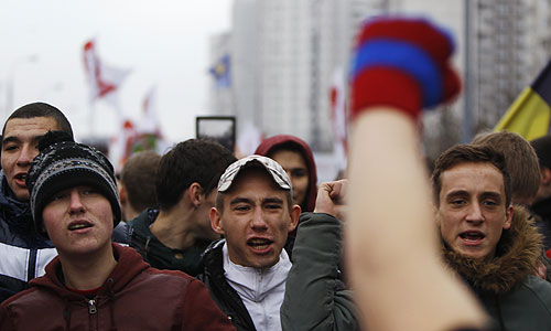 Участники "Русского марша - 2013" в Москве.