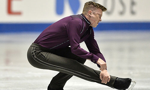 Джереми Эббот (США) в короткой программе мужского одиночного катания Четвертого этапа Гран-при по фигурному катанию в Токио.