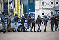 Столичная полиция проводит проверку в торговом центре "Москва" в районе Люблино на юго-востоке столицы, в отделения полиции доставлено более тысячи человек, сообщили в пресс-службе ГУ МВД России по Москве.