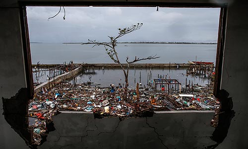 Последствия филиппинского тайфуна.