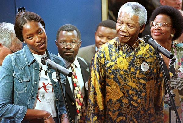 Нельсон Мандела и Наоми Кемпбелл.