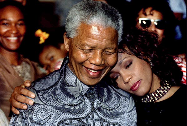 Нельсон Мандела и Уитни Хьюстон. 1994 год.