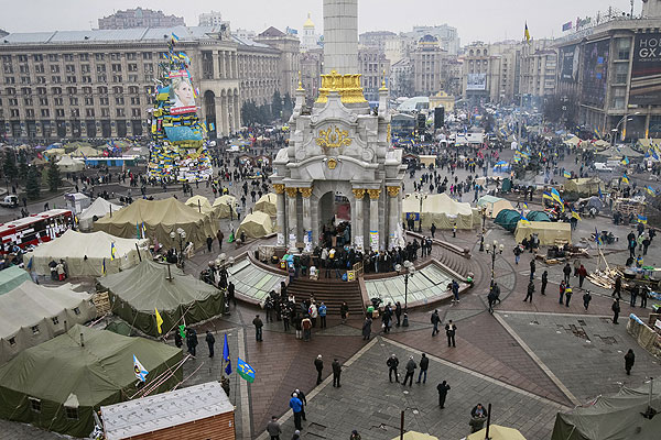 Взгляд сверху на Майдан.