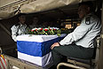 Бывший глава израильского правительства скончался в субботу в возрасте 85 лет в израильской больнице "Шеба". Он находился в коме с 2006 года после того, как перенес инсульт. 1 января его состояние значительно ухудшилось.