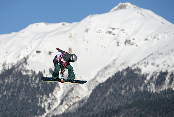 Шарка Панчохова (Чехия) в квалификации слоупстайла на соревнованиях по сноуборду среди женщин на XXII зимних Олимпийских играх в Сочи.