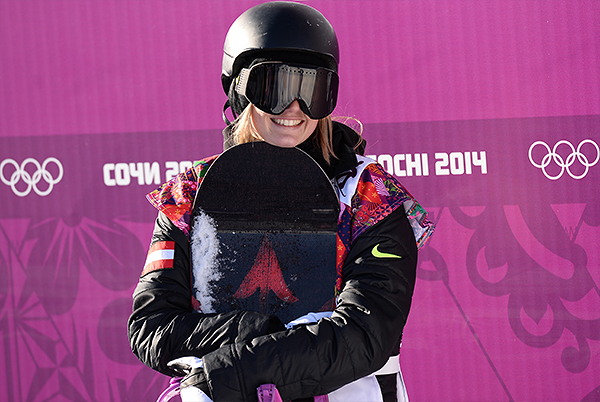 Анна-Мария Гассер (Австрия) в квалификации слоупстайла на соревнованиях по сноуборду среди женщин на XXII зимних Олимпийских играх в Сочи.