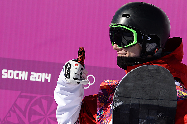 Канадский сноубордист Максенс Паррот во время квалификации олимпийского турнира по слоупстайлу.