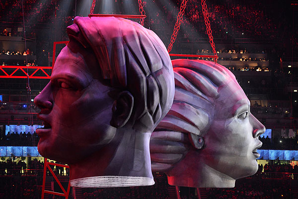 Театрализованное представление на церемонии открытия XXII зимних Олимпийских игр в Сочи.