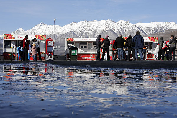 Палатки общественного питания в зоне "Роза Хутор".