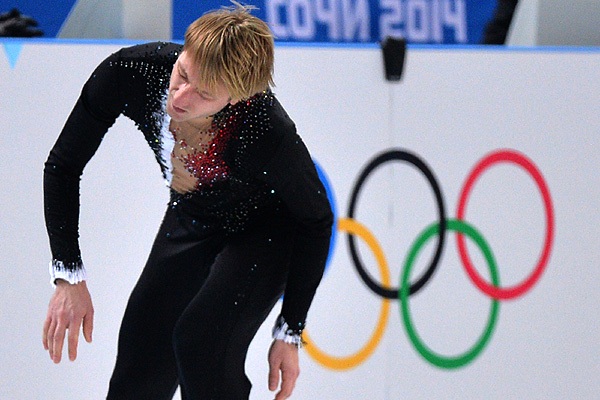 Фигурист сборной России Евгений Плющенко не примет участие в соревнованиях одиночников на Олимпиаде в Сочи.