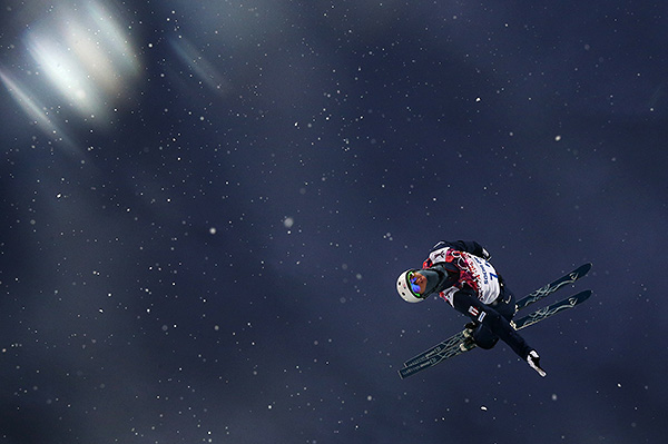 Мак Бохоннон (США) в квалификации соревнований по лыжной акробатике на XXII Зимних Олимпийских играх в Сочи.