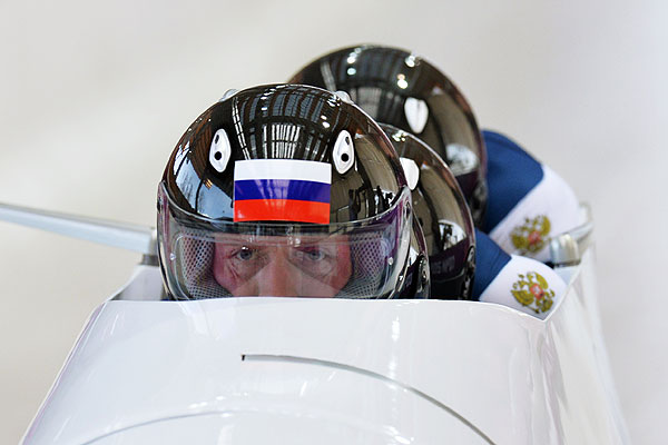 Чемпионы!!! Александр Зубков, Алексей Негодайло, Дмитрий Труненков и Алексей Воевода - олимпийские чемпионы!