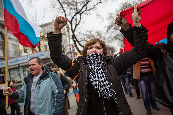 Участники пророссийского митинга.