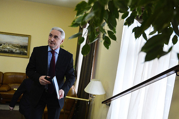 Главный тренер сборной России по хоккею Зинэтула Билялетдинов перед началом заседания Исполкома Федерации хоккея России.