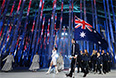 Представители Австралии во время парада атлетов и членов национальных делегаций на церемонии открытия XI зимних Паралимпийских игр в Сочи.