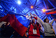 Российские болельщики перед началом церемонии открытия XI зимних Паралимпийских игр в Сочи.