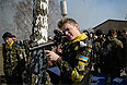Учения участников обороны Майдана недалеко от Киева.