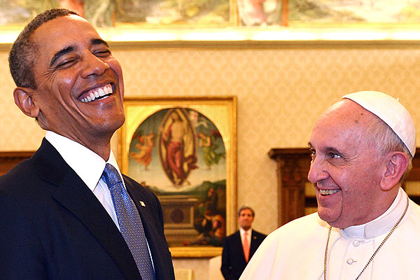 В ходе встречи, которая длилась около 50 минут, американский президент поблагодарил понтифика за оказанный прием. Кроме того, в ходе мероприятия понтифик и американский президент обменялись подарками.