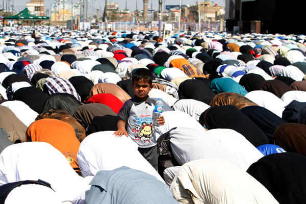 Пятничная молитва в Багдаде.