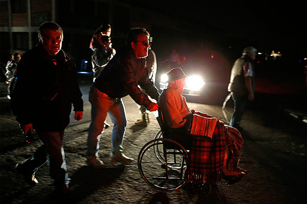 Эвакуация жителей прибрежных городов в Чили.