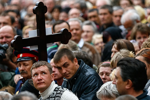 Похороны ополченцев, погибших на блок-посту в пасхальную ночь.