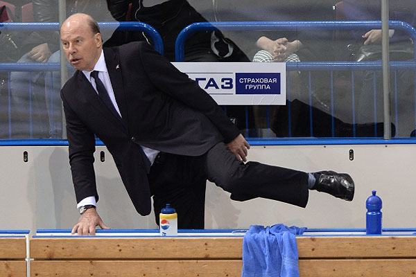 Главный тренер хоккейного клуба "Металлург" Майк Кинэн.