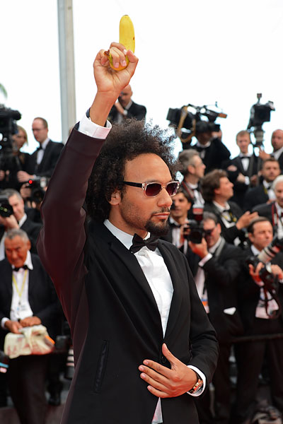 Французский актер Яссин Аззуз.