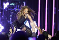 Дженнифер Лопес на сцене Billboard Music Awards 2014.