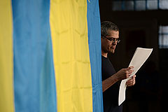 Порошенко побеждает на выборах президента Украины в первом туре