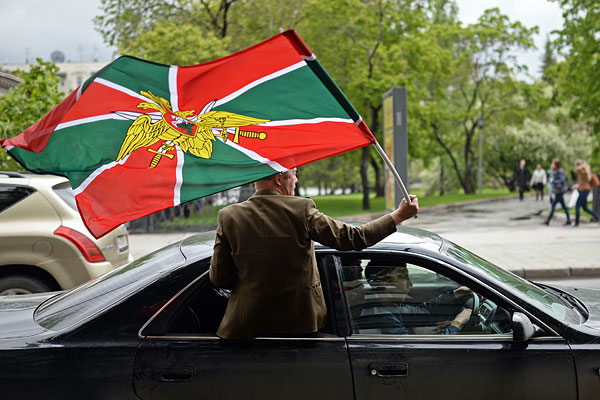 Пограничники в запасе во время празднования Дня Пограничных войск России в Центральном парке Новосибирска.