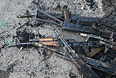 Оружие на территории военной части внутренних войск в Луганске, взятой под контроль ополченцами после ночного боя.