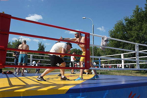 Боксерский клуб.