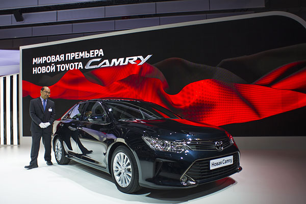 Главный инженер Toyota Camry Масато Кацумата во время презентации автомобиля Toyota Camry.
