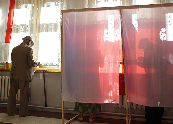 Избирательный участок в Симферополе.
